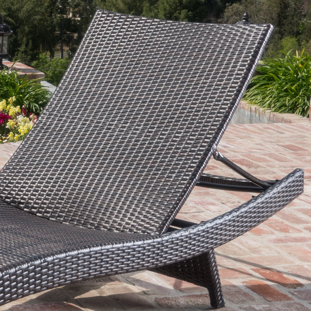 Grey Outdoor Wicker Lounge H306