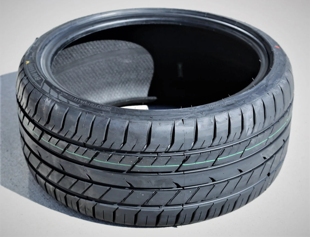 275/35R21 ZR 103W XL High Performance Tire P182