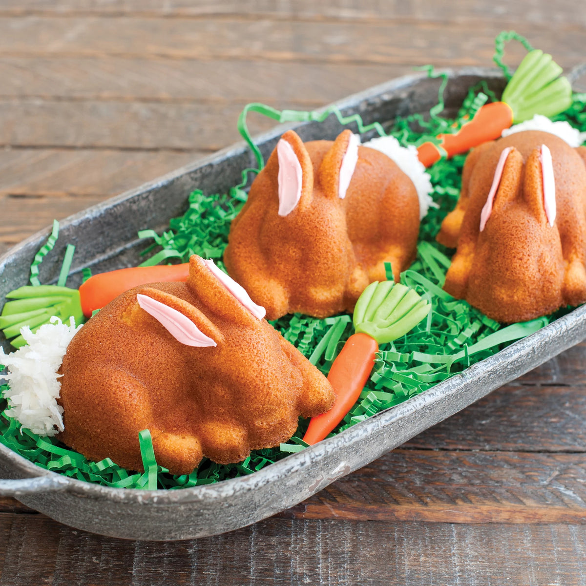 Nonstick Cast Aluminum Cakelet Pan O953201