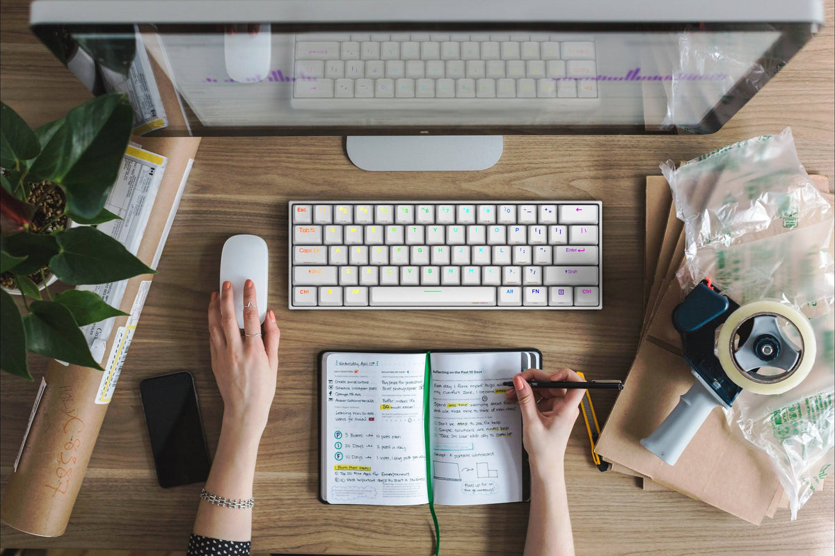 60% Mechanical Keyboard with Bluetooth 5 Y251