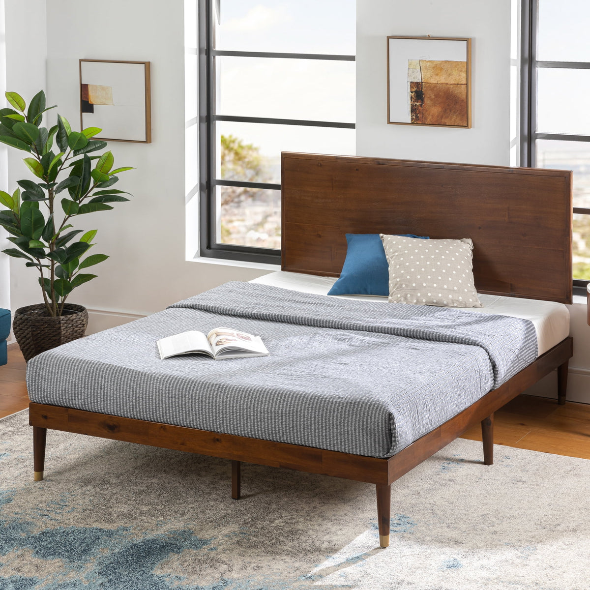 Queen Wood Platform Bed Frame with Adjustable Headboard X13182