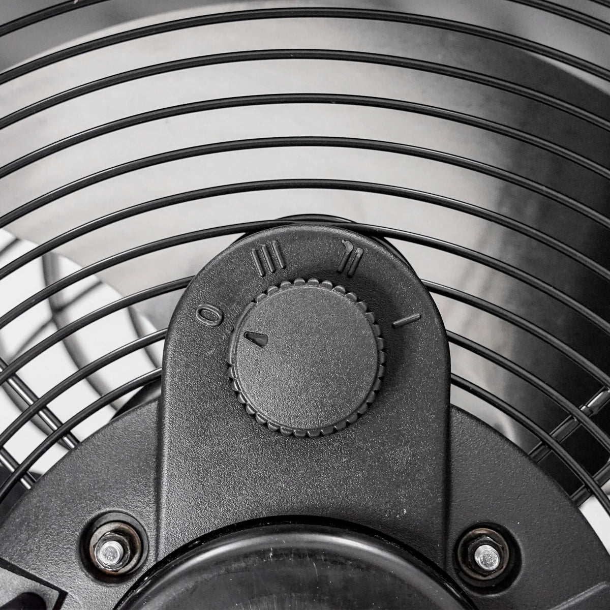 Black & Red 16 inch 2-Speed Turbo Drum Fan O212
