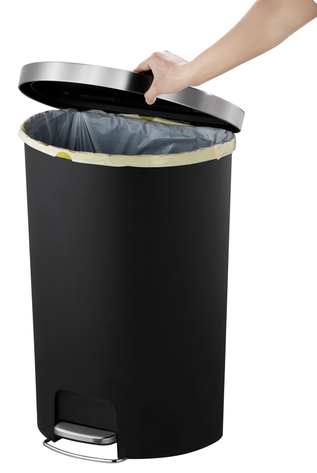 14.5-gal Black Plastic Kitchen Step Trash Can M9035